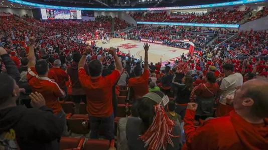 Fertitta Center, fans