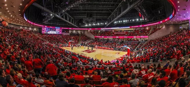 Fertitta Center, Fans
