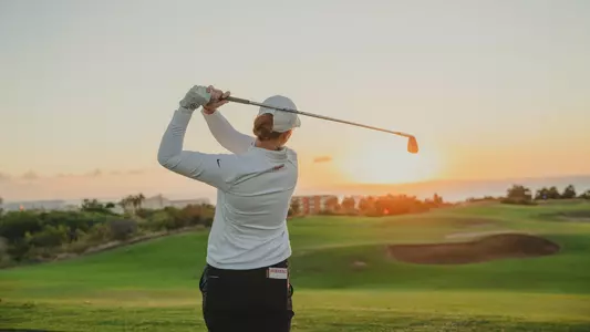 Moa Svedenskiold, Sunset, Back