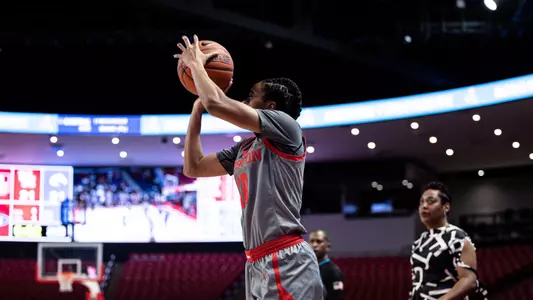Britney Onyeje vs UT Arlington