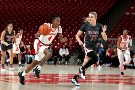 UHWBBvsWashingtonState Action Shot