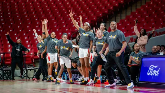 Bench celebrates vs Tulane