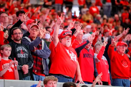Fans, Students, Fertitta Center, Coog Sign