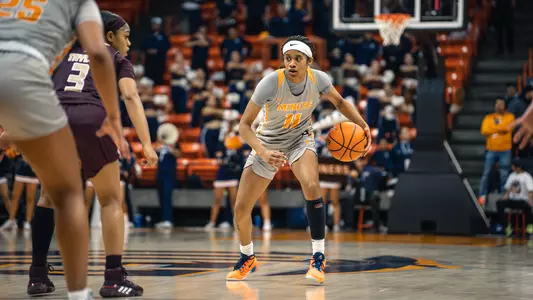 Cougars Get Boyd’s Signature of Approval Image