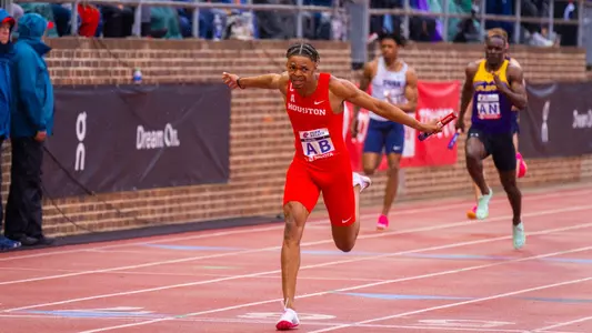 Shaun Maswanganyi 4x100 at Penn Relays