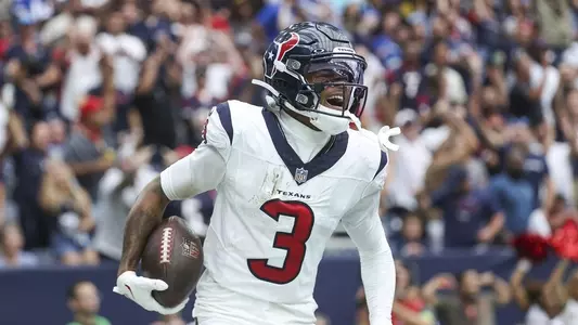 Tank Dell celebrates first touchdown with Texans