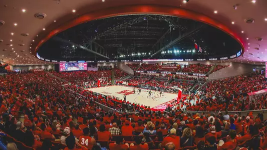 Fertitta Center, Fans