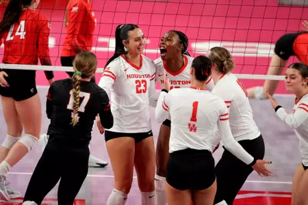 Volleyball vs Cincinnati