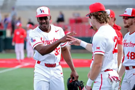 PREVIEW: Cougars, Cardinals Compare Cards Image