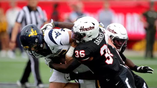 Jalen Garner makes a tackle vs. West Virginia
