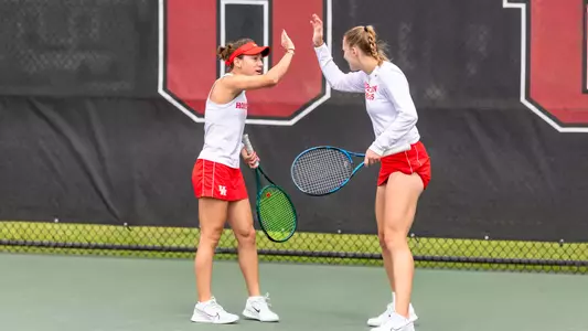 Gaby/Sophie vs Baylor