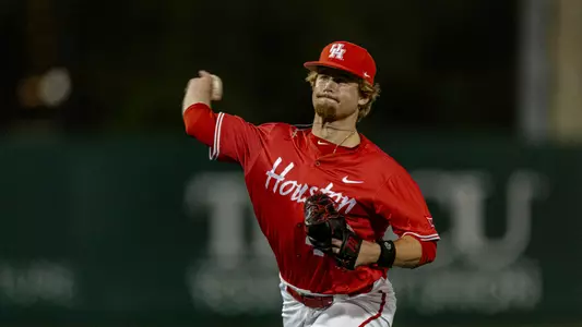 Eric van Valkenburg vs Texas A&M Corpus Christi