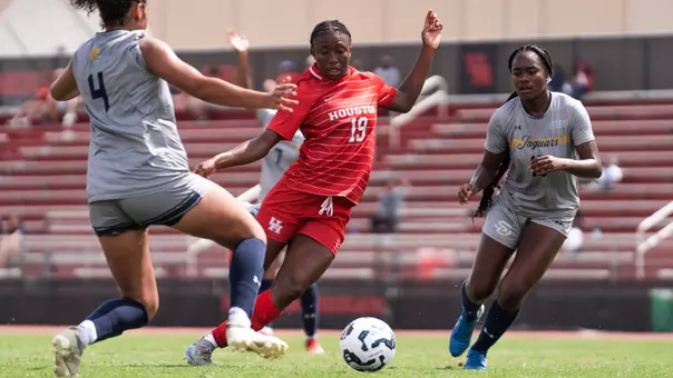 Adelhia Ghonda vs Southern