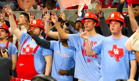 Fans, Students, Coog Sign