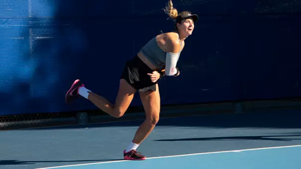 Petja Drame serves a ball