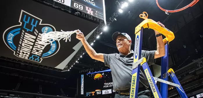 Kelvin Sampson, NCAA Tournament Elite Eight