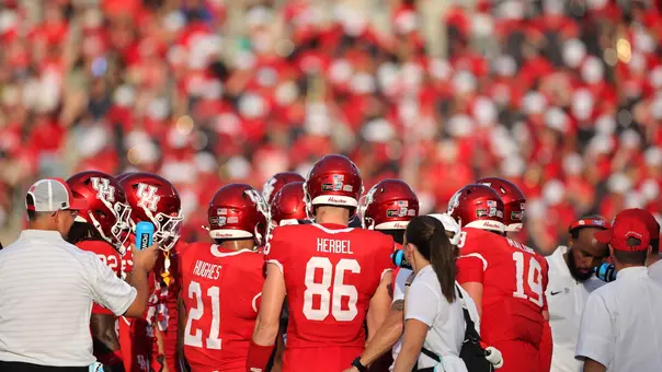 Team huddle vs. Southern