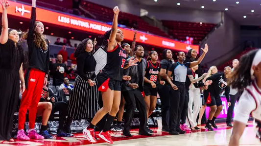 Kyndall Hunter 3-pointer vs. Cincinnati