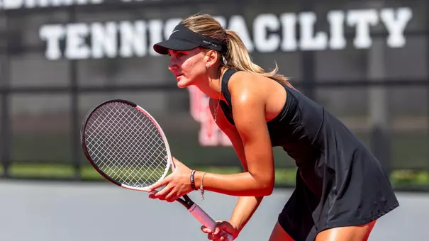 Iva Sepa set to receive serve