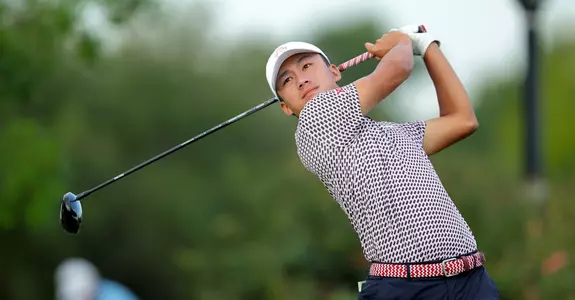 Chi Chun Chen drives the ball off the tee