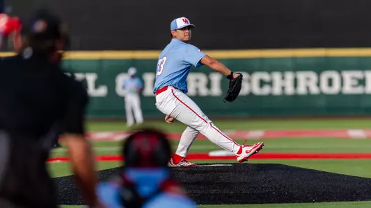 Chris Scinta pitching