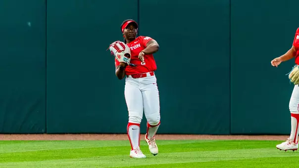 Arield Redmond in the outfield