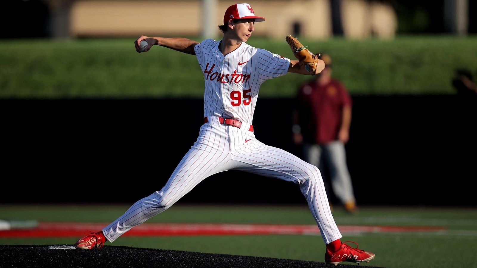Kendall Hoffman Pitching