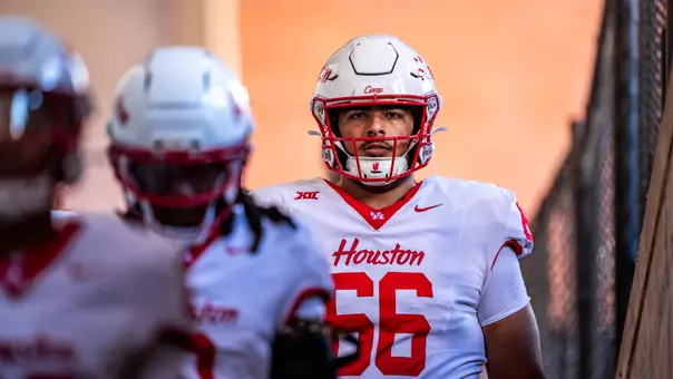 McKenzie Agnello walks down tunnel at Oklahoma State
