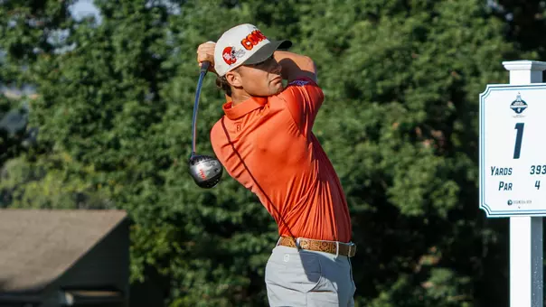 Jayk Altic watches his drive