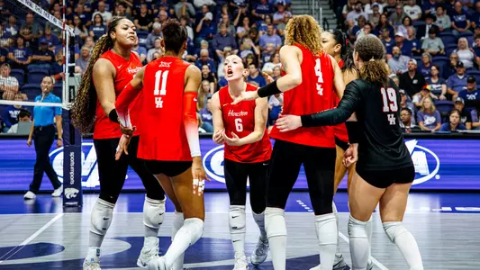 VB Team Huddle