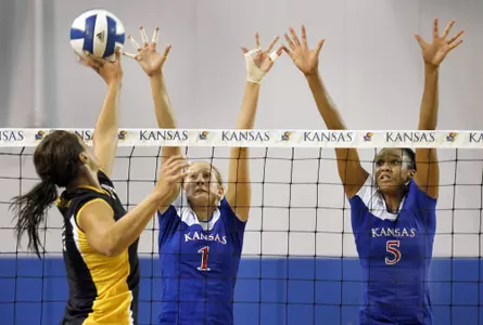 Jayhawks Sweep Season Opener at Georgia Bulldog Invitational Image