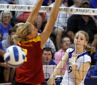 Kansas Stops San Diego State to Win DePaul Invitational Opener, 3-1 Image