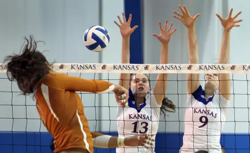 No. 10 Texas Defeats KU Volleyball In Three Image