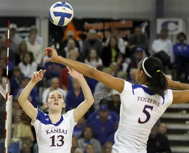Kansas Strikes First but Falls to In-State Rival Kansas State, 3-1 Image