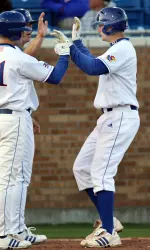 Big Eighth Inning Helps Price Collect 200th Win Image