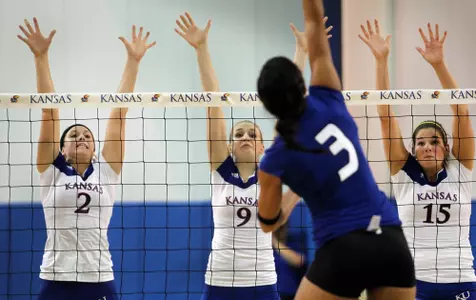 Kansas Sweeps UMKC to Stay Undefeated Image