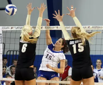 Volleyball Drops Five-Set Battle at Colorado Image