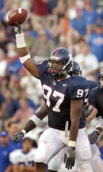 Kansas Cruises Past Tulsa Image