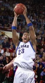 Jayhawks Edge Cyclones Image