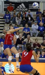 Volleyball Loses Five Game Battle To Baylor Image