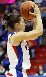 Women's Basketball Defeats Creighton Bluejays 59-58 in Overtime Image