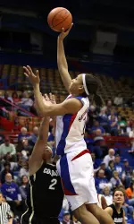 Kansas Women's Basketball Snaps Four-Game Skid, Defeats Colorado 65-54 Image