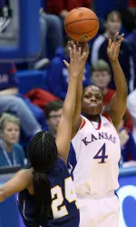 No. 21 Kansas Claims 89-69 Win Over Houston Behind McCray's 37 Points Image