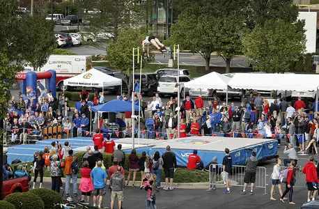 Street Vault Highlights Day Two at Kansas Relays Presented by Subway Image