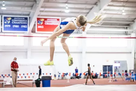 Jayhawks Wrap up Weekend at the Husker Invitational Image