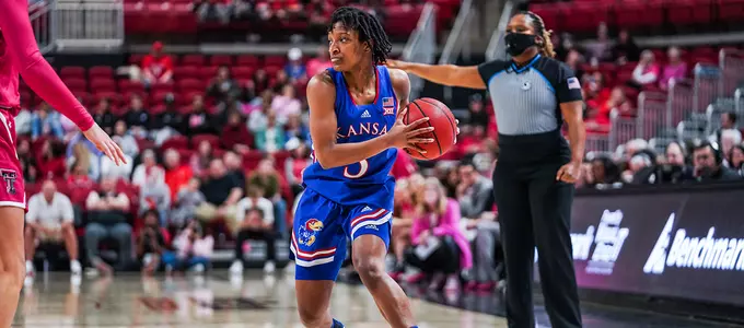 Jayhawks Overcome Halftime Deficit for Seventh-Straight Win Image