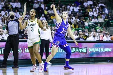 Jayhawks Drop Tight Game to 5th-Ranked Bears Image