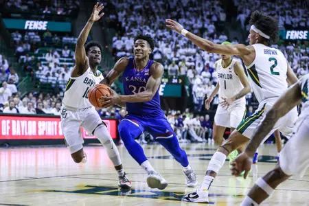 Baylor Uses Late Surge to Top Kansas Image