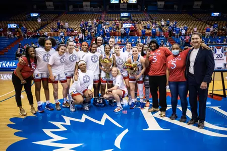 Kansas Falls to No. 9/10 Longhorns on Senior Night Image