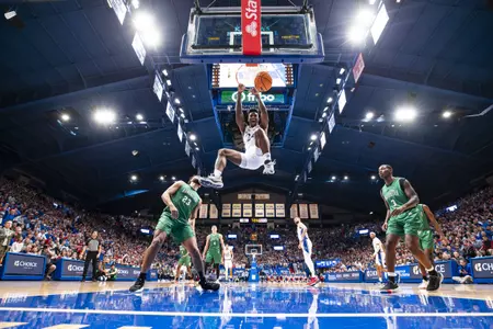 No. 2 Kansas to Host Missouri Saturday in HyVee Hoops Border Showdown Image